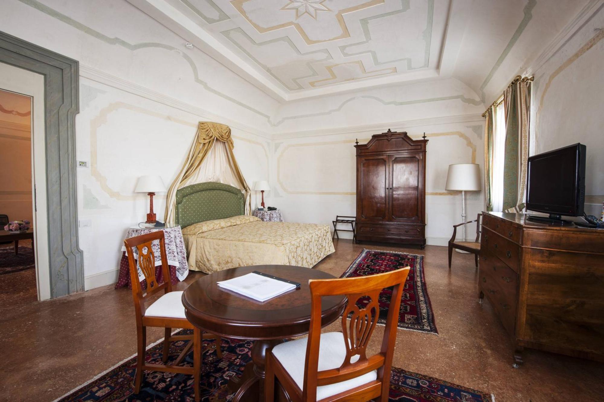 Hotel Villa Corner Della Regina Vedelago  Rum bild